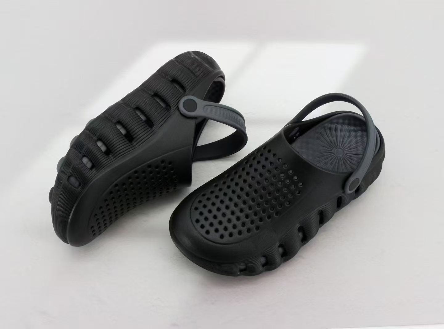 Lightweight Everyday Slippers